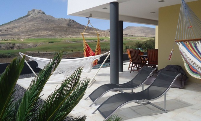 Campo de Baixo House | Villa Golf | Charming Beach House