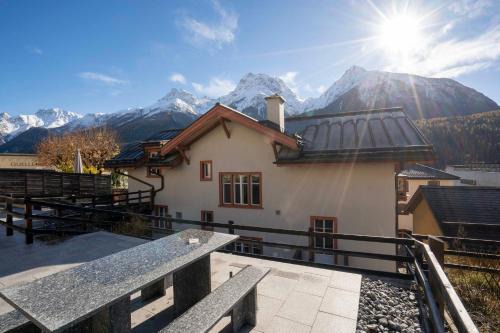 Engadin Scoul Apartment | Villa Hartenfels 2