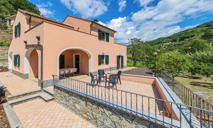 Calice Ligure Villa | Villa holidays in the sun and the sea of Liguria