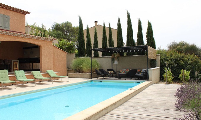 Aigremont Villa | Villa "Hors des Vignes"