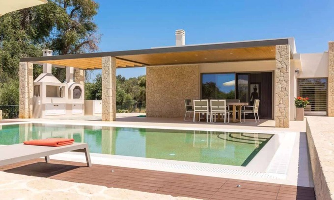 Agios Matthaios House | Villa Ianira – Private Pool, Gym & Garden Views