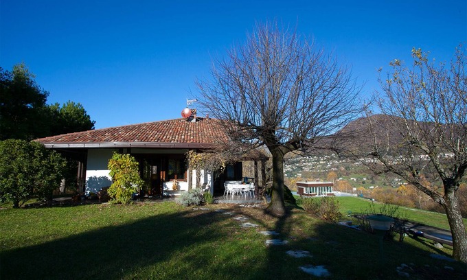 Cerano d'Intelvi Villa | Villa Il Castagno, Cerano d'Intelvi, Italy