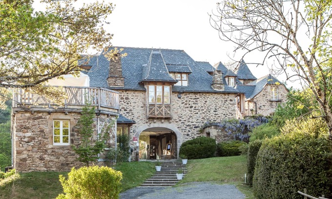 La Fouillade Other | Villa in Aveyron jacuzzi terrace tennis park