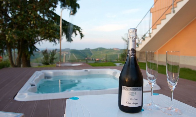 Barbaresco Villa | Villa in Barbaresco, LANGHE region, with jacuzzi, garden , panoramic terraces