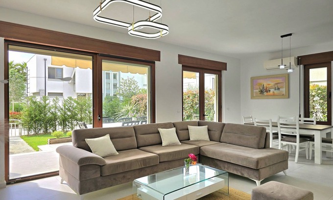 Ishem Villa | Villa in Gjiri Lalzit by Rock Beach