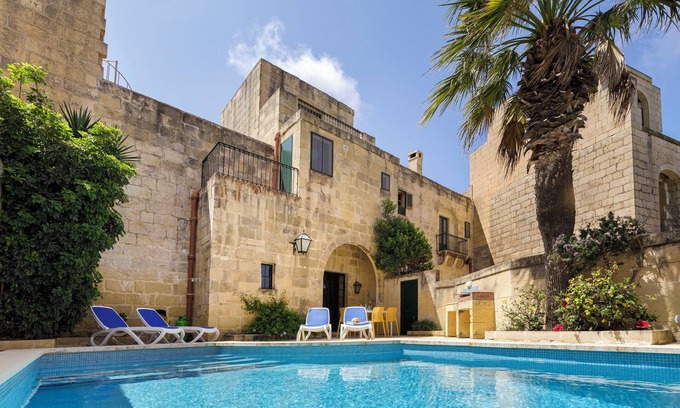 Ta' Għammar Villa | Villa in Gozo with private pool, quiet location & family friendly