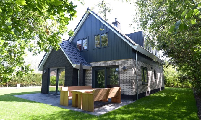 De Koog Villa | Villa in Texel near Beach and Nature Reserve