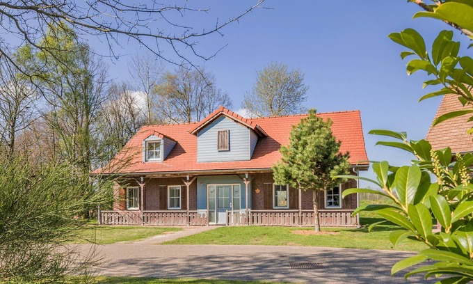 Municipality of Weert Villa | Villa in Weerterbergen with Private Sauna