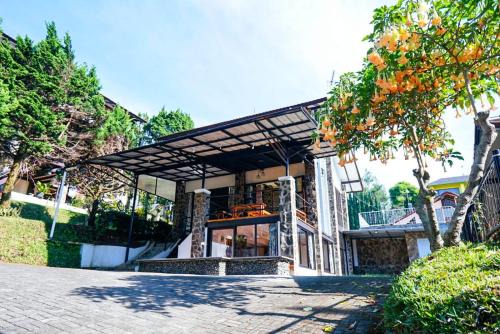 Parongpong Villa | Villa Istana Bunga - HAven House