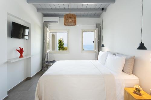 Voies Apartment | Villa Itis - Elegant Ground Floor Suite with Terrace & Great View