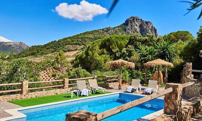 El Gastor Villa | Villa Jael El Gastor by Ruralidays