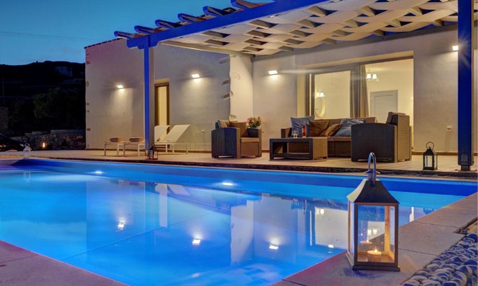 Paros Villa | Villa Jessy 150m² with Full Privacy