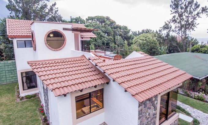 Panajachel House | VILLA JUCANYA 6, *100% SANITIZED*