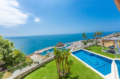 Almunecar Villa | Villa Julia La Herradura Marina del Este