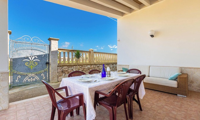 Specchiarica Villa | Villa Karosella by BarbarHouse