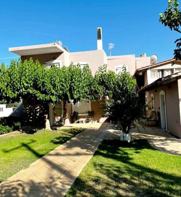 Matala Apartment | "Villa Kanavos" apts