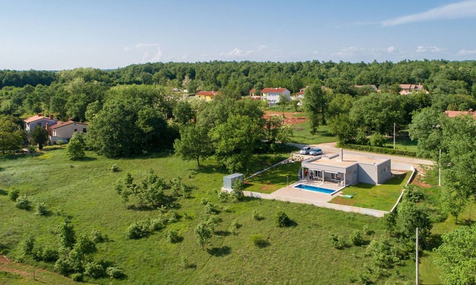 Becici Villa | Villa Karin with pool