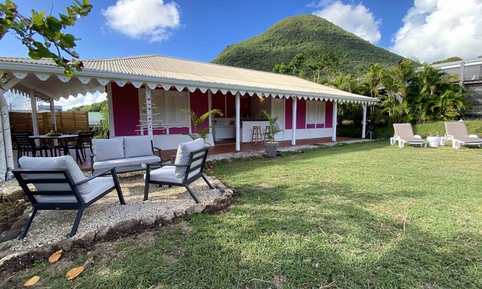 Tartane Villa | Villa KAYALI, Creole villa by the sea