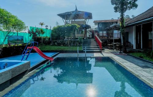 Ciwidey Villa | Villa Kayu Ciwidey