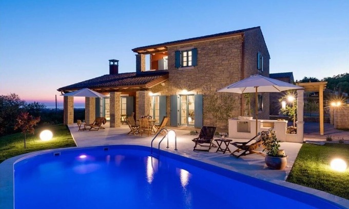Vardica Villa | Villa Kokola Comfortable holiday residence
