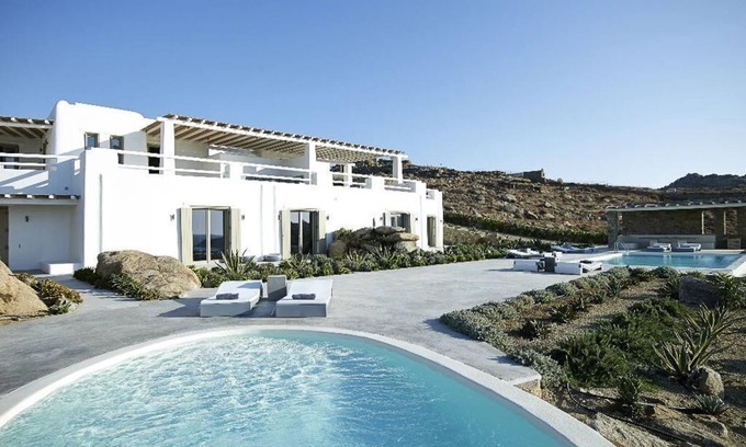 Paradise Villa | Villa Kyros II - Eight Bedroom Villa, Sleeps 16