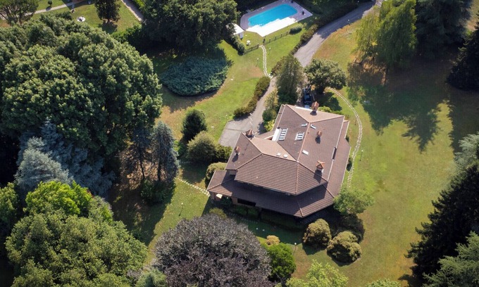 Dormelletto Villa | VILLA LA FORTEZZA