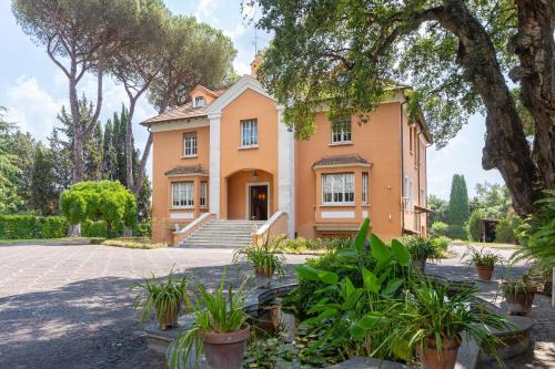 Camilluccia Apartment | Villa la Gallese by Rental in Rome