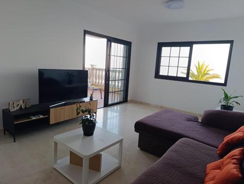 Alajero Villa | Villa las Cruces