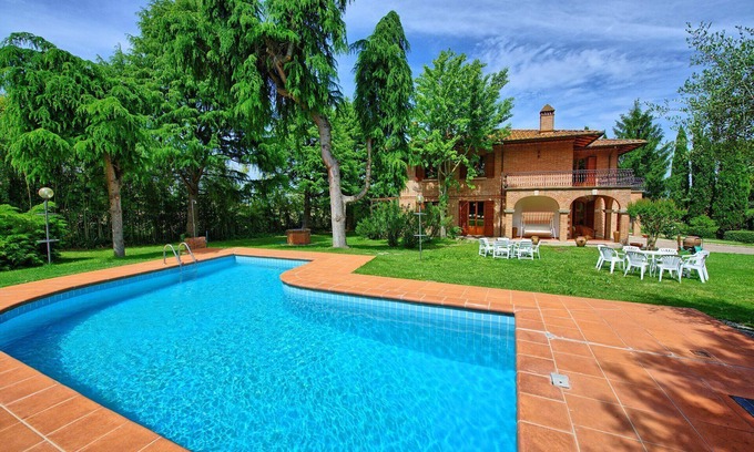 Torrita di Siena Villa | Villa Lauretana - Vacation Rental in Torrita di Siena, Tuscany