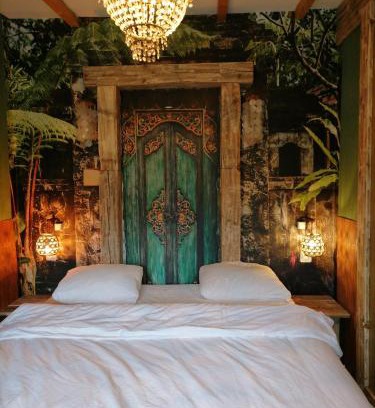 Oude Pekela Bed & Breakfast | Villa Le Jardin