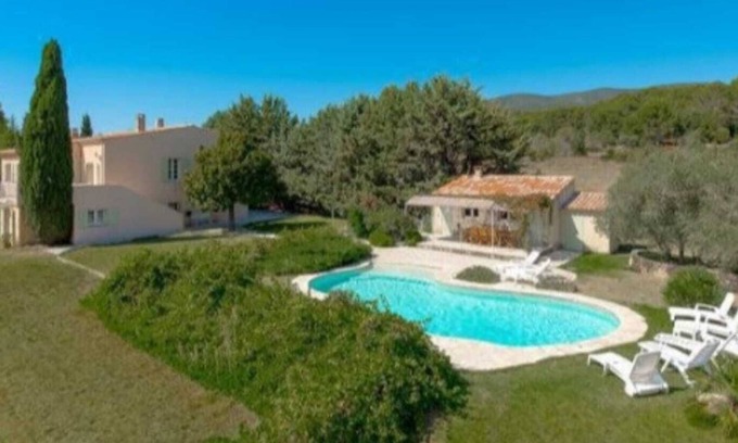 Puyvert Villa | Villa 'Le Samaro' with Mountain View, Private Pool and Wi-Fi