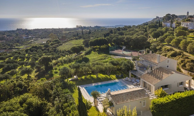 Kaligata Villa | VILLA LENIA/EXCLUSIVE LUXURY VILLA/INFINITY SWIMMING POOL/AMAZING SEA VIEW!