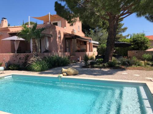 La Ciotat Villa | Villa les 3 lumières 8-10 personnes, Clim, piscine à proximité des plages