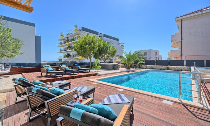 Znjan Villa | Villa Liberty Living with Pool