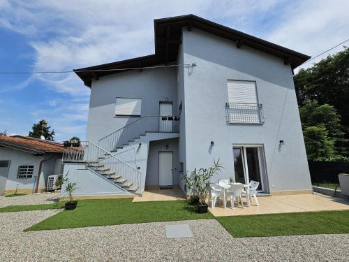 Arona House | Villa Lilia