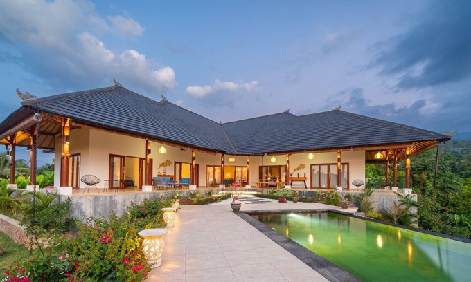 Sukasada Villa | Villa Linggah Longgah, Bali - Spectacular Clifftop Elegance!