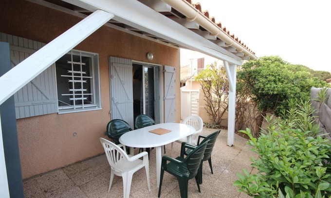 Portiragnes-Plage House | Villa located LES SENTOLINES for 4 to 6 persons only 200m from the sea PORTIRAGNES PLAGE