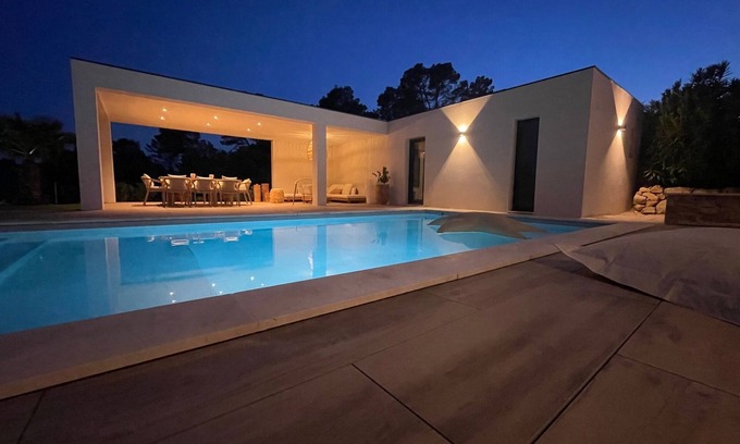 Montfort-sur-Argens Villa | Villa Loura - Villa contemporaine avec piscine