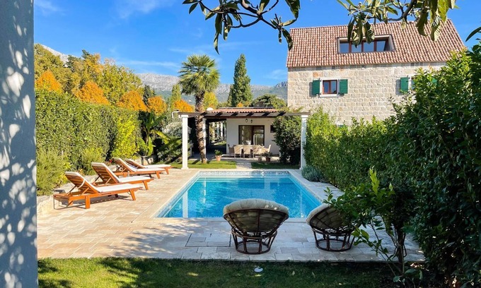 Solin Villa | Villa Luba - Three Bedroom Villa, Sleeps 8
