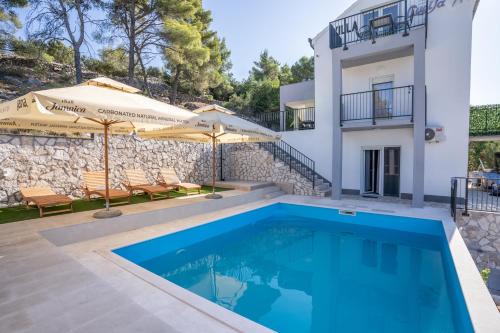 Milna (Brac) Apartment | Villa Lucija