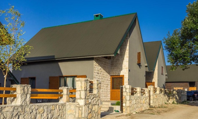 Zabljak Villa | Villa Lusso
