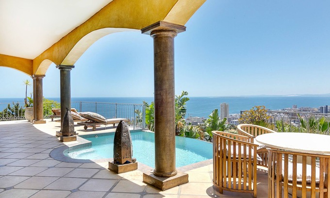 Fresnaye Villa | Villa Lyn in Fresnaye with ocean and mountain views (2 swimming pools)