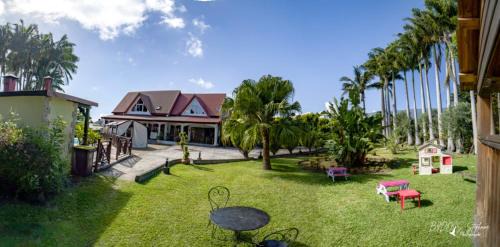 Saint-Benoit House | Villa Lyse - Chambres d'hôtes
