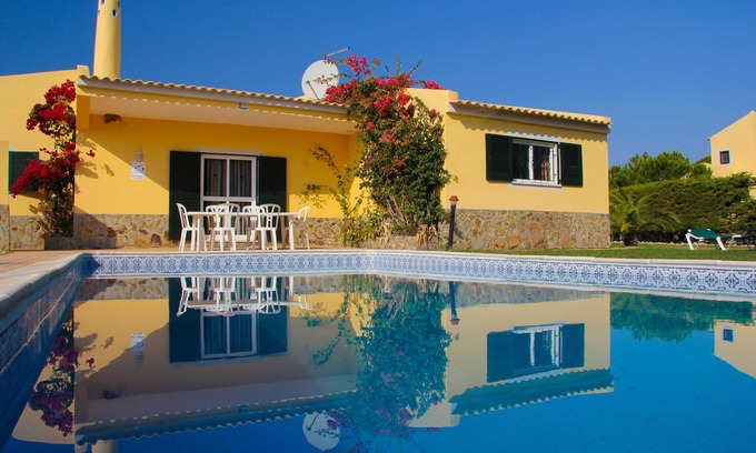 Almancil Villa | Villa Maça-huge villa perfect for families in 3acre farm near Quinta do Lago