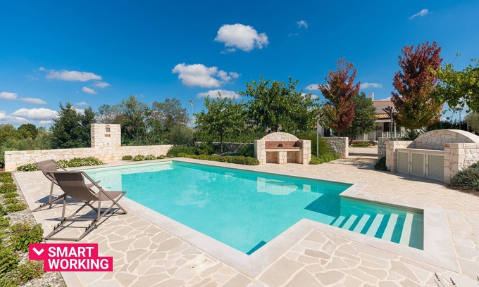 Taurisano Villa | Villa Marangi con piscina