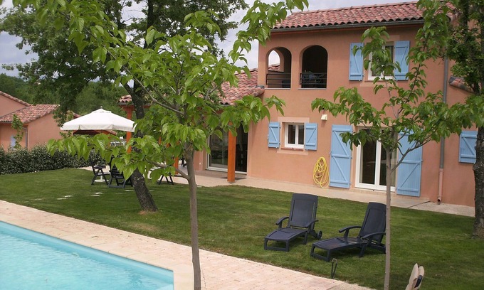 Vallon-Pont-d'Arc Villa | Villa Marguerite on holiday park Domaine Les Rives des l'Ardèche