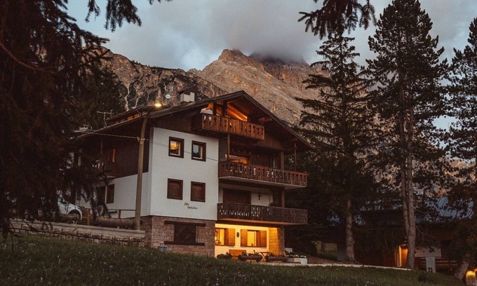 Cortina d'Ampezzo Ski Chalet | Villa Maria Luisa-Chalet