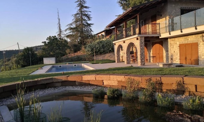 San Feliciano Villa | VILLA MARIA PANORAMIC ON THE LAKE