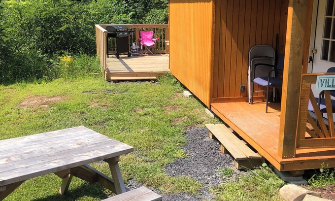 East Durham Cabin | Villa Marie Tiny Cabin in the Mountains. AC. . Pool. Dog Friendly