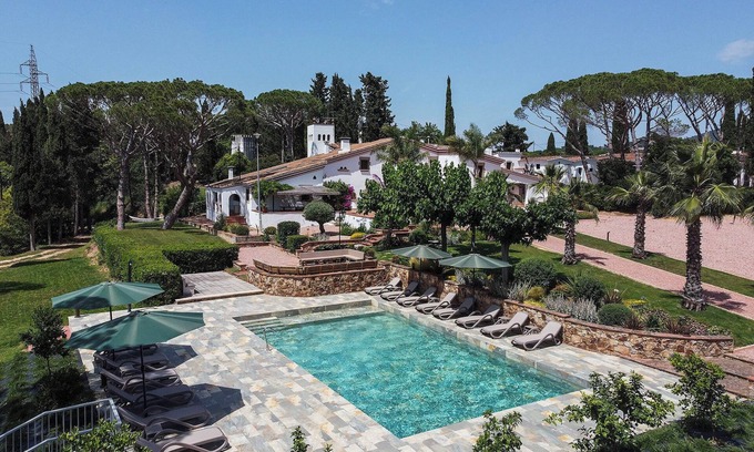 Tordera Villa | Villa 'Masia Luxmarspa' with Mountain View, Wi-Fi and Air Conditioning